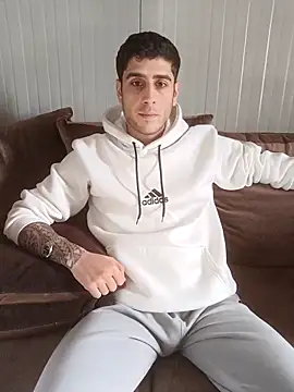 Snapshot of arenn1997 chatting on 10, 2, 2026 arenn1997 online show from 10, 2, 2026