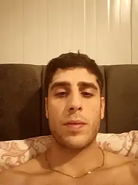 Snapshot of arenn1997 chatting on 10, 2, 2026 arenn1997 online show from 10, 2, 2026