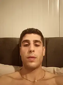 Snapshot of arenn1997 chatting on 2, 3, 2026 arenn1997 online show from 2, 3, 2026