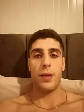 Snapshot of arenn1997 chatting on 20, 2, 2026 arenn1997 online show from 20, 2, 2026