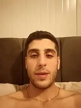 Snapshot of arenn1997 chatting on 1, 3, 2026 arenn1997 online show from 1, 3, 2026