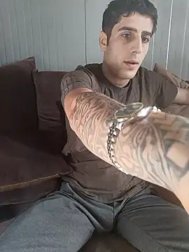 Snapshot of arenn1997 chatting on 19, 1, 2026 arenn1997 online show from 19, 1, 2026