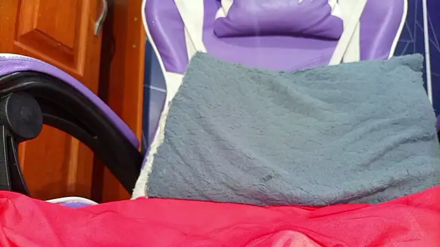 Snapshot of Cataleyalove_ADY chatting on 10, 10, 2025 Cataleyalove ADY online show from 10, 10, 2025