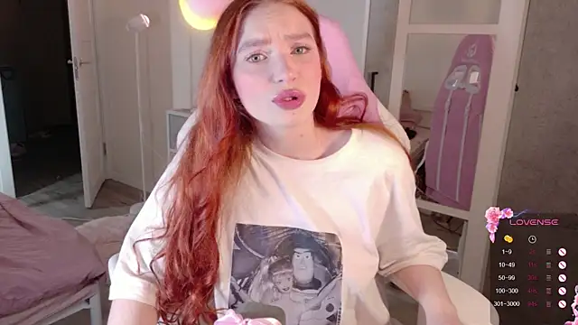 cinnabon girls online show from 24, 11, 2025