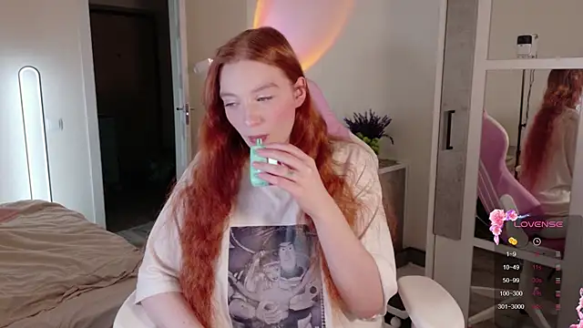 cinnabon girls online show from 13, 11, 2025