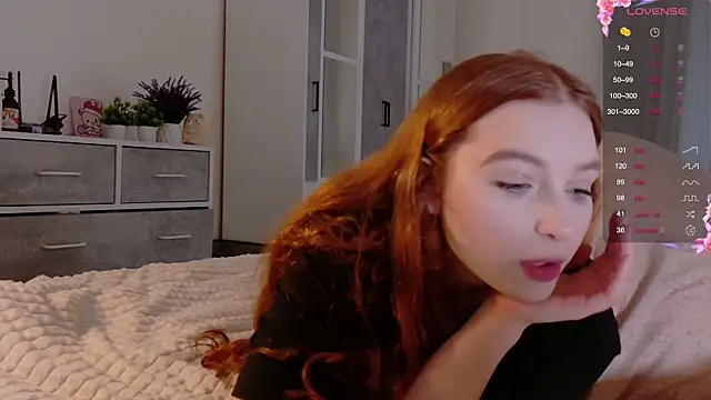 cinnabon girls online show from 29, 9, 2025