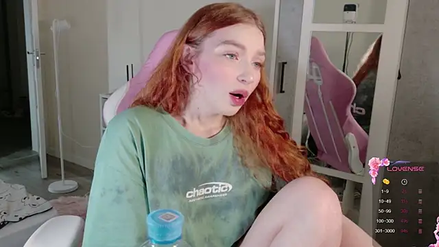 cinnabon girls online show from 18, 12, 2025