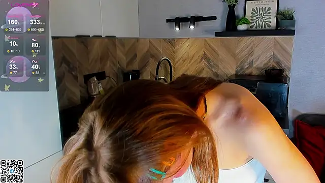 Snapshot of Hannah_Carr chatting on 27, 2, 2026 Hannah Carr online show from 27, 2, 2026