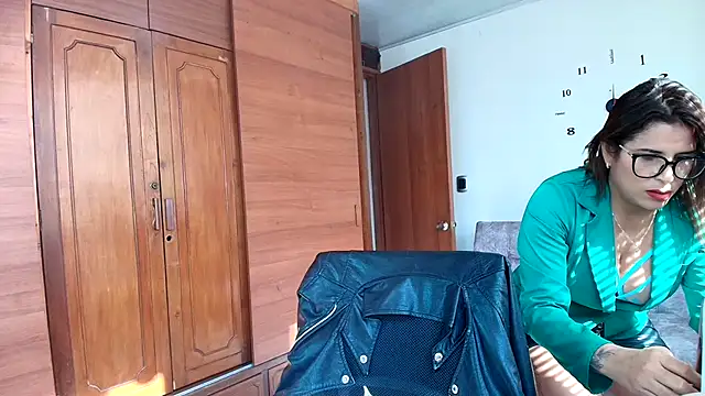 Majo Soussa online show from 18, 4, 2026