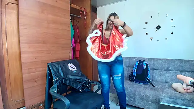 Majo Soussa online show from 13, 12, 2025