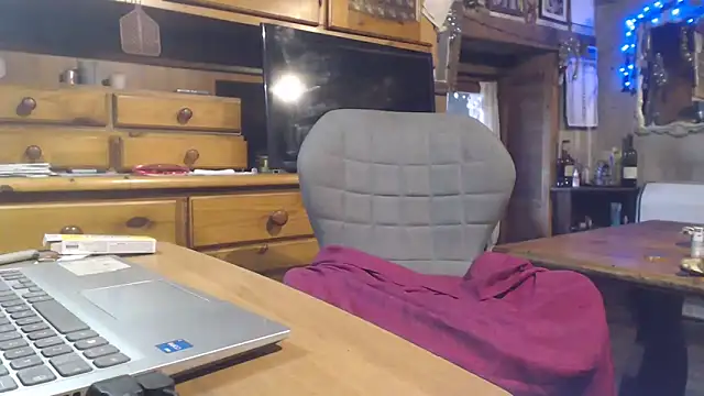 eva2023sexy online show from 18, 12, 2025