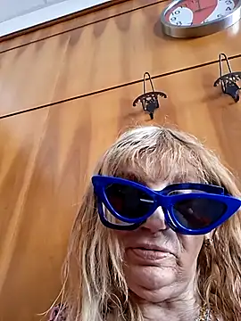 Snapshot of eva2023sexy chatting on 23, 4, 2026 eva2023sexy online show from 23, 4, 2026