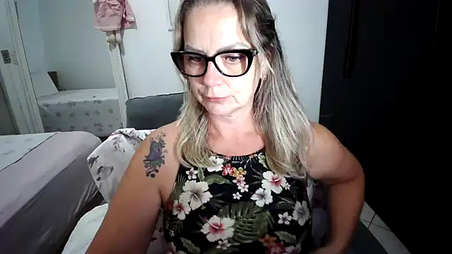 Micchellina online show from 5, 3, 2025