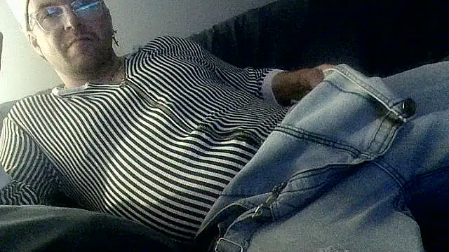 Snapshot of Vinyboy69 chatting on 16, 5, 2026 Vinyboy69 online show from 16, 5, 2026
