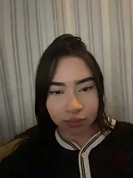 corallwells online show from 9, 4, 2026