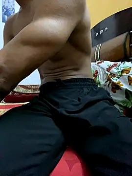 Snapshot of Wild_beast chatting on 3, 11, 2025 Wild beast online show from 3, 11, 2025