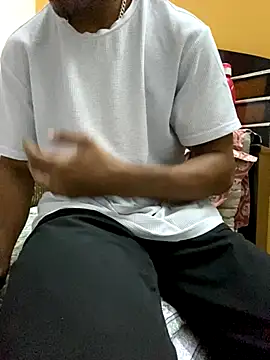 Snapshot of Wild_beast chatting on 24, 11, 2025 Wild beast online show from 24, 11, 2025