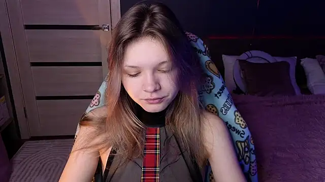 LitaBrom online show from 4, 3, 2025