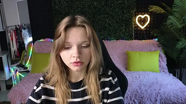 LitaBrom online show from 1, 10, 2025