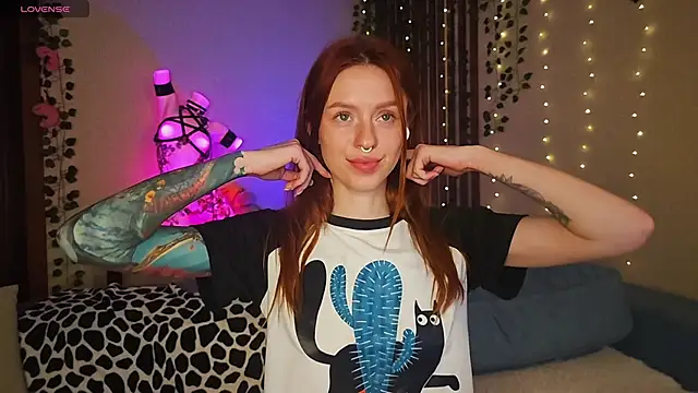  SweetFox  online show from 16, 11, 2025