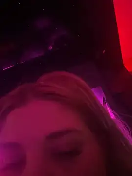 LenaundLeon online show from 15, 2, 2025