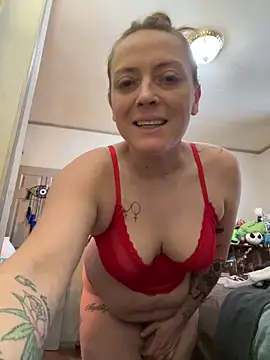 lezbean24 online show from 2, 2, 2026