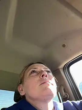 lezbean24 online show from 27, 2, 2026