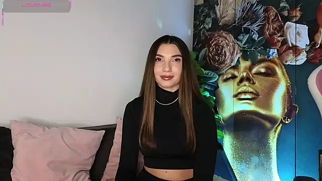 Snapshot of ReyaSophia chatting on 8, 2, 2026 ReyaSophia online show from 8, 2, 2026