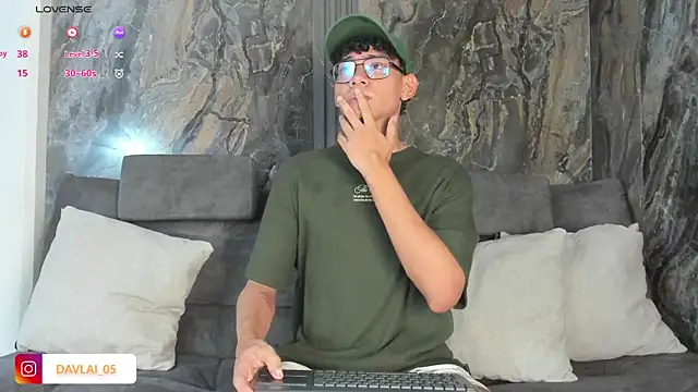 Daviid laidd online show from 5, 12, 2025