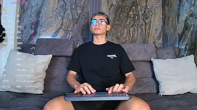 Daviid laidd online show from 4, 2, 2026