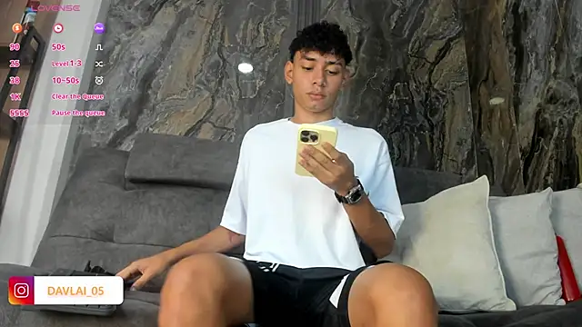 Daviid laidd online show from 6, 4, 2026