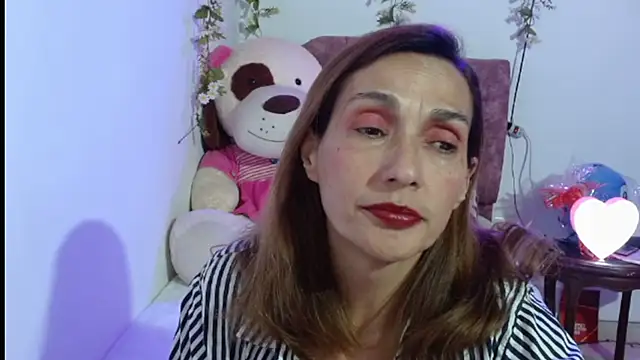 italagomez  online show from 20, 11, 2025