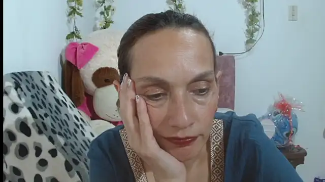 italagomez  online show from 23, 9, 2025