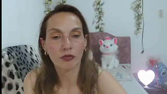 italagomez  online show from 14, 9, 2025