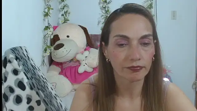 italagomez  online show from 29, 9, 2025