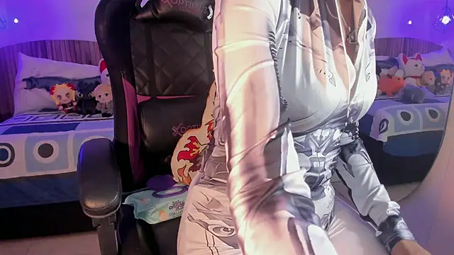 IamNayuta online show from 2, 10, 2025