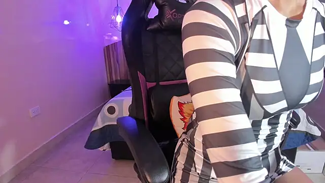 IamNayuta online show from 3, 10, 2025