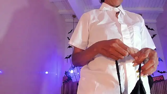 IamNayuta online show from 30, 10, 2025