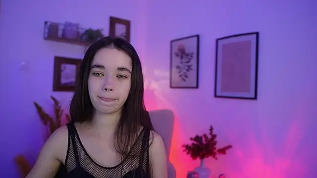 Gia Paige18 online show from 28, 11, 2025