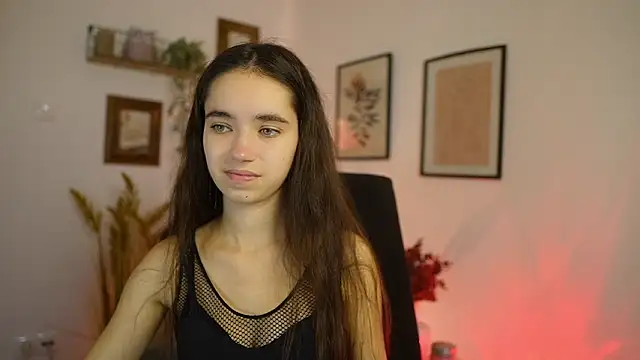 Gia Paige18 online show from 10, 10, 2025