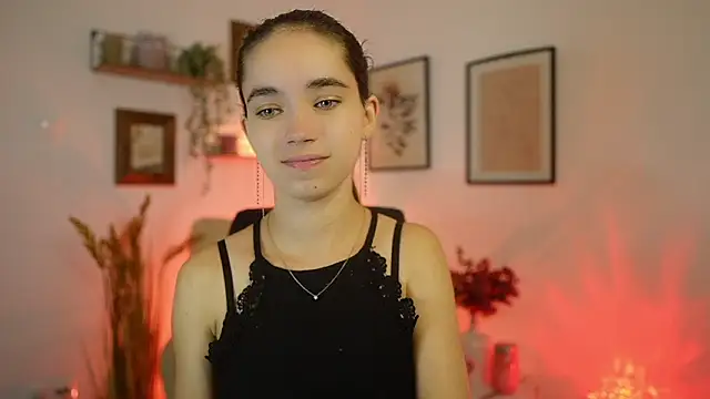 Gia Paige18 online show from 18, 9, 2025