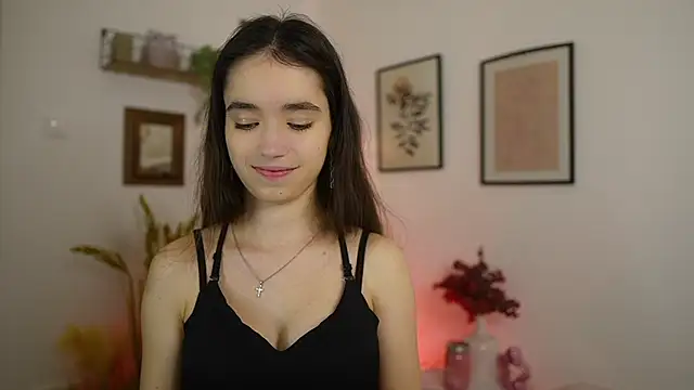 Gia Paige18 online show from 18, 2, 2026