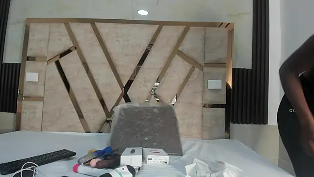 sweetebonny1 online show from 7, 12, 2024