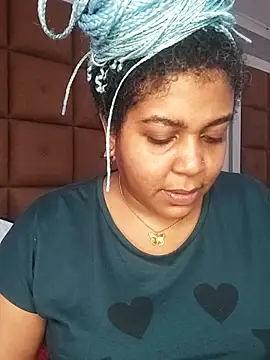 ELLA KELLY online show from 6, 3, 2025