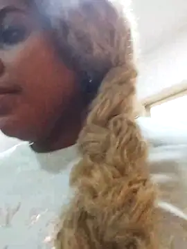 ELLA KELLY online show from 22, 12, 2025