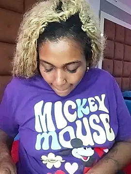 ELLA KELLY online show from 18, 9, 2025