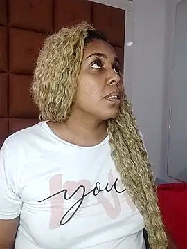 ELLA KELLY online show from 20, 9, 2025