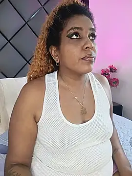 Snapshot of ELLA_KELLY chatting on 17, 7, 2026 ELLA KELLY online show from 17, 7, 2026