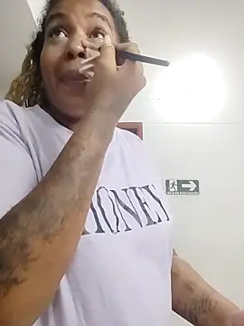 ELLA KELLY online show from 18, 11, 2025