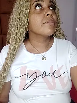 ELLA KELLY online show from 11, 9, 2025